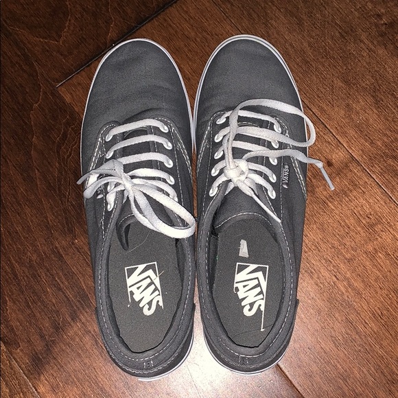 Vans - Picture 4 of 7